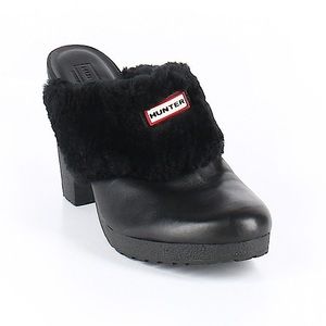 Hunter - Black Mule Clogs